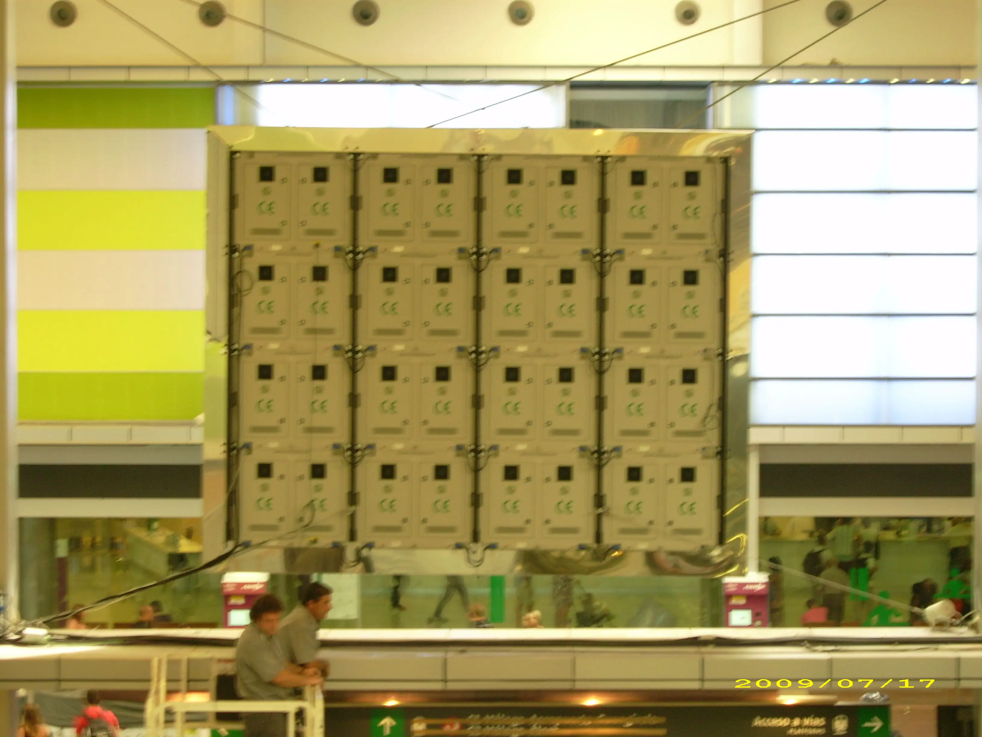 Instalación Pantalla Estación de tren en Malaga María Zambrano 3